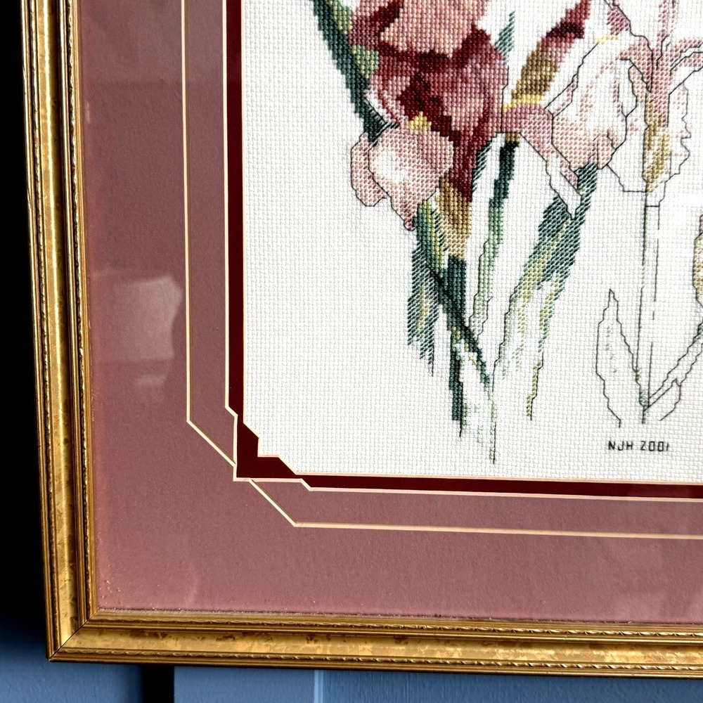 Framed Cross Stitch Iris II Beverly Sills Janet Powers Floral Needlework 17x15 - Picture 3 of 9
